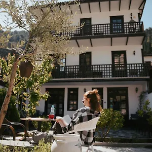 maya-hostel-berat.albaniahotels.org/